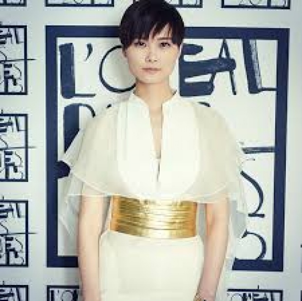 ทำความรู้จัก!!Li Yuchun สาวชุดดำที่เดินข้างหลังชมพู่ในคานส์!!(รูปเพียบ)