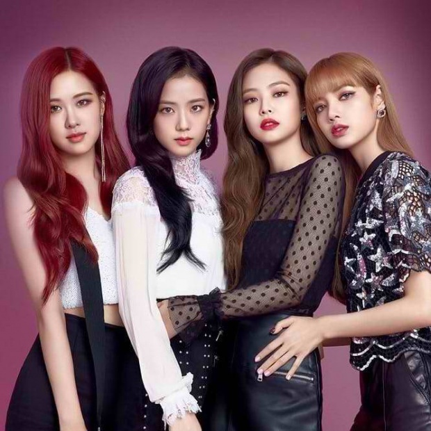 แก๊งไอดอลสาวคนไทย! ให้กำลังใจ ลิซ่า ในคอนเสิร์ตใหญ่ BLACKPINK ครั้งแรก