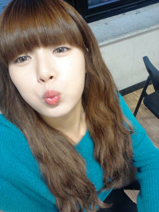 อัพเดท "hyun ah" @Twitter 