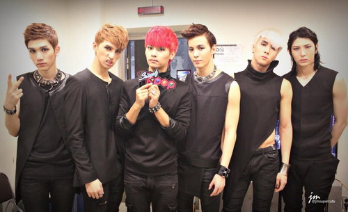 วิกซ์ (VIXX) จัดแฟนมิตติ้งครั้งแรกในไทย 