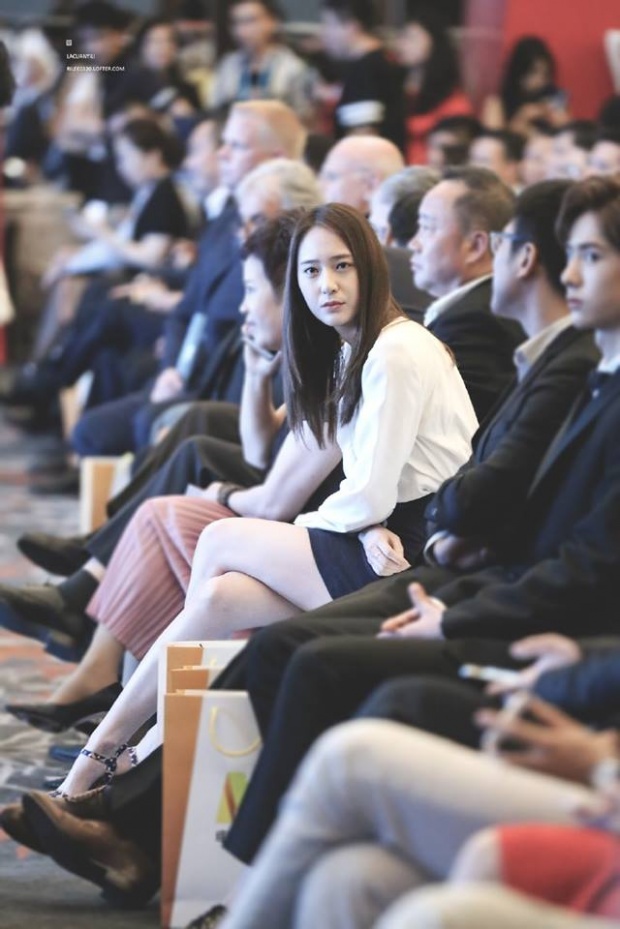 คริสตัล f(x) เผยเรียวขาสวยอันเรียวเล็กในงาน Shanghai International Film Festival