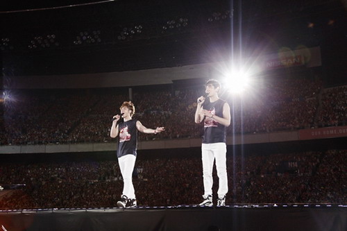 ดงบังชินกิ (TVXQ!) ปิดฉากคอนฯ TIME FINAL in Nissan