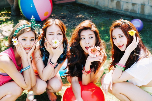 GIRLS DAY ปล่อยอัลบั้มรูปแบบการ์ดครั้งแรกของโลก