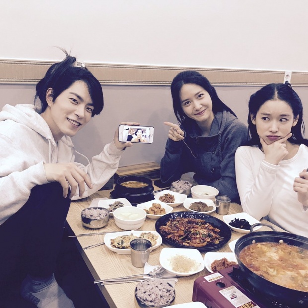 ฮง จงฮยอน โพสต์ภาพ กินข้าวกับ ยุนอา snsd
