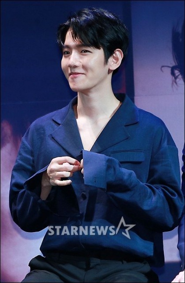 ภาพแบคฮยอนในงานแถลงข่าวอัลบั้ม