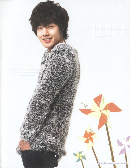 Kim Hyun Joong – The Face Shop Notebook