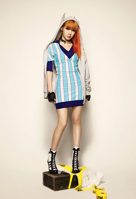 แฟชั่นเท่ห์ ๆ 2NE1 จาก  1st Look