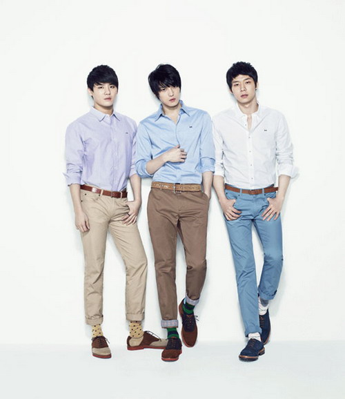 สามหนุ่ม JYJ