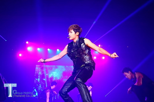 ฟินสมใจกับคอนเสิร์ต Kim Hyun Joong World Tour in Bangkok  จุงจ๋าชาร์ตพลังจากเฮเนเซียไทยเต็มเปี่ยม!