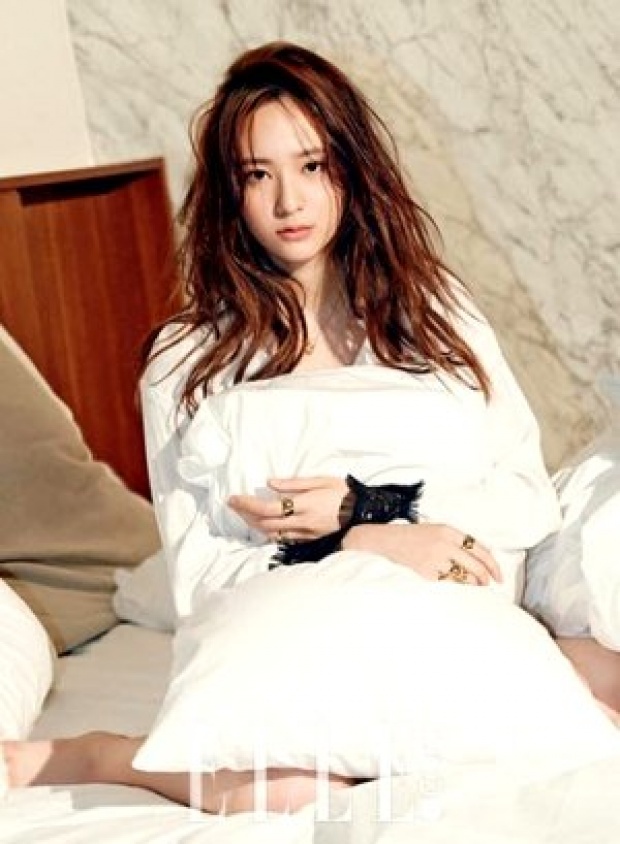 ออร่ามาเต็ม Krystal แห่งวง f(x) สวยเซ็กซี่เบาๆ