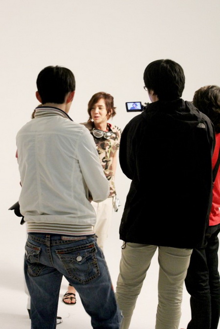 แอบดู Jang Geun Suk ถ่ายแบบ!! (หล่อเนอะ)