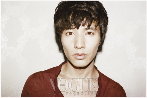 เท่ห์ ...แปลกตา Won Bin – Vogue Korea 