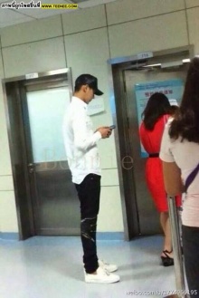 พบ คริส EXO ครั้งแรก ที่ โรงพยาบาล ในจีน หลังฟ้องร้อง ต้นสังกัด 