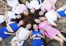 TWICE จัดคอนแรก 3 รอบ ก.พ.นี้ พร้อมเตรียมทัวร์ ตปท.!