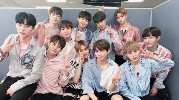 น่ากลัว!! ติ่ง “Wanna One”แห่รุมรับสุวรรณภูมิเกือบแตก แทบเหยียบกันตาย(คลิป)