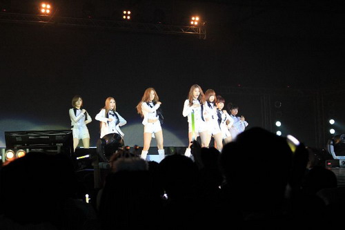 T-ARA 1st Lovey Dovey Roly Poly Livein Bangkok