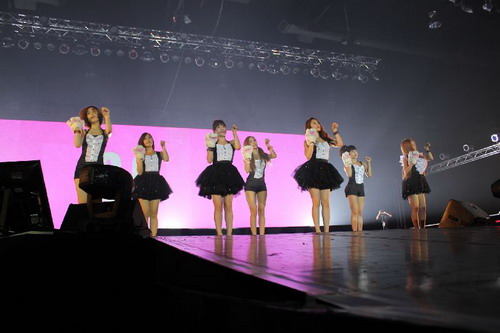 T-ARA 1st Lovey Dovey Roly Poly Livein Bangkok