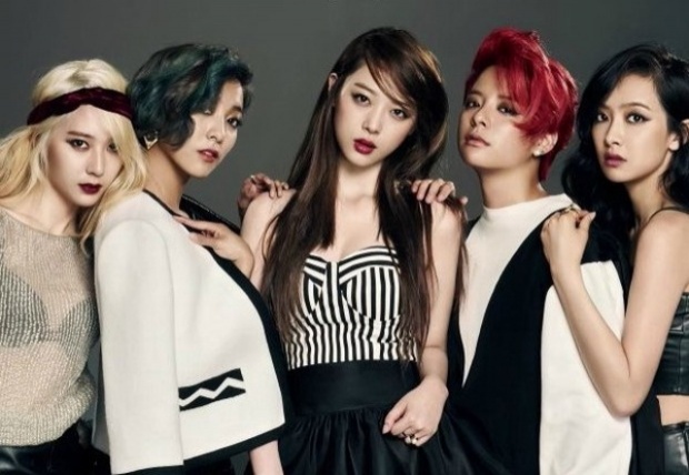 f(x) เหลือ 4 คน  ชอลลี่ ออกจากวงถาวร แล้ว 