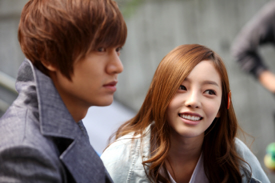 ภาพจาก เบื้องหลัง กองถ่ายละคร City Hunter