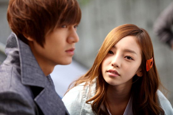 ภาพจาก เบื้องหลัง กองถ่ายละคร City Hunter