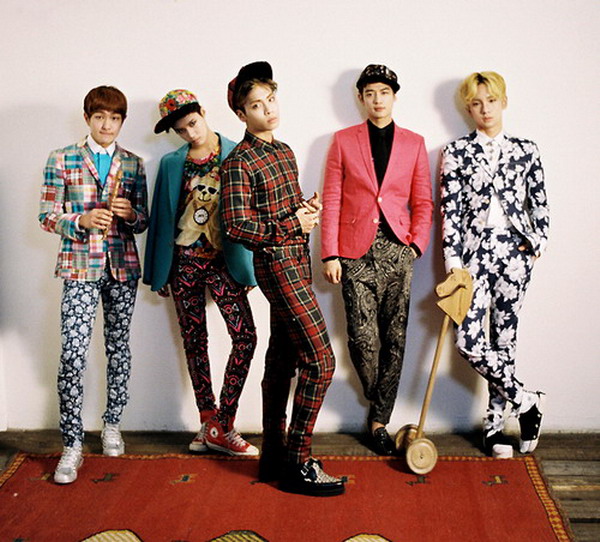 SHINEE