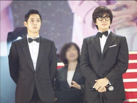 เบยองจุน, คิมฮยอนจุง และยุนอึนเฮรับรางวัล Hallyu Awards