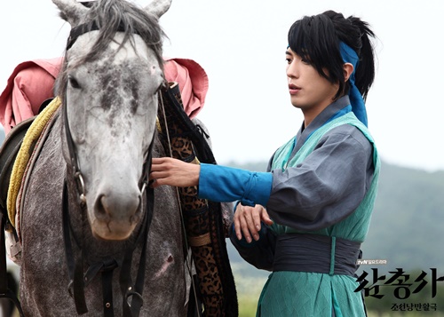“จองยงฮวา”(CN Blue) พูดถึงการปิดฉากละคร  “The Three Musketeers”