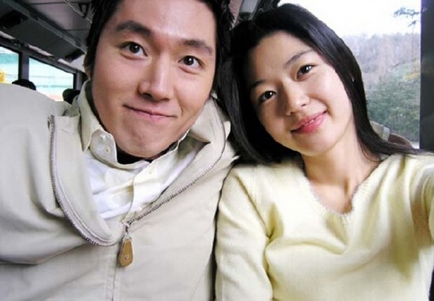จอนจีฮยอน ถูกจับภาพได้ในระหว่างที่กำลังช็อปปิ้งเดทกับสามี ชเวจุนฮยอก