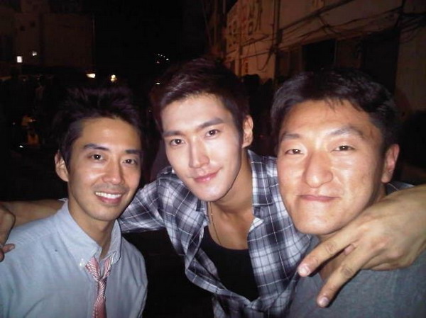 Update Choi Siwon @ twitter