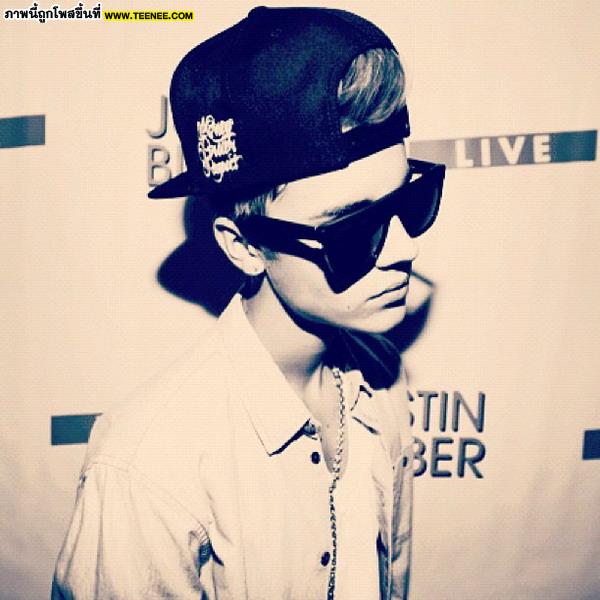 จัสติน บีเบอร์ (Justin Bieber) 