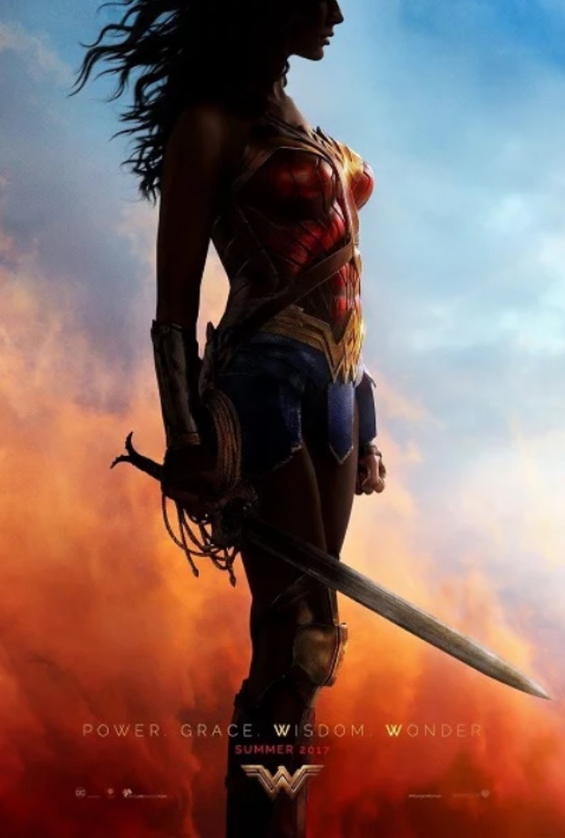 มาแล้ว! ตัวอย่างแรกของ Wonder Woman ที่สง่างามและดุดัน