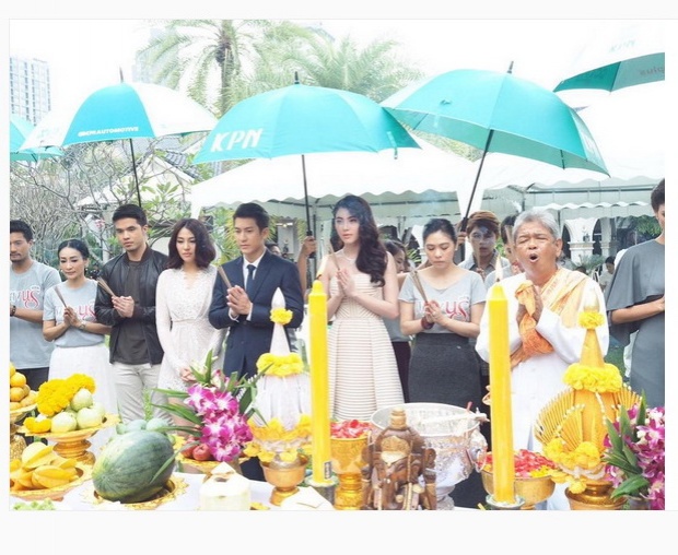 สดๆ ร้อนๆ บวงสรวง ‘เพลิงนรี’ ละครช่อง 3 ของ’ใหม่ ดาวิกา’