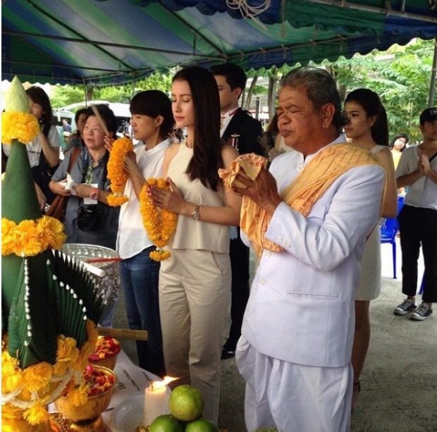  สดๆจากเตา บรรยากาศบวงสรวง ลิขิตรัก ละครเรื่องใหม่ ณเดช - ญาญ่า