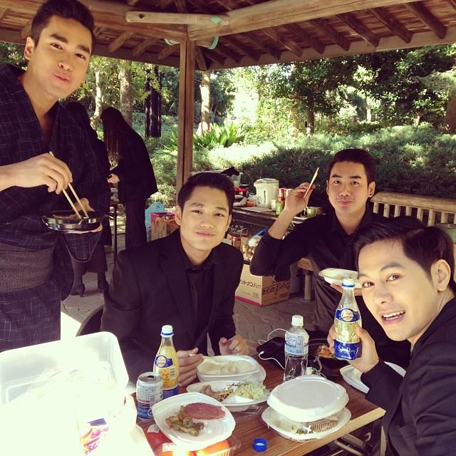 ภาพเบื้องหลังละคร the rising sun