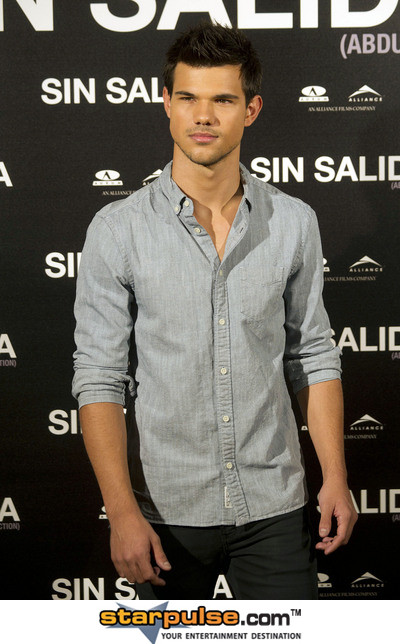 "Taylor Lautner" หนุ่มหมาป่าสุดหล่อ!!