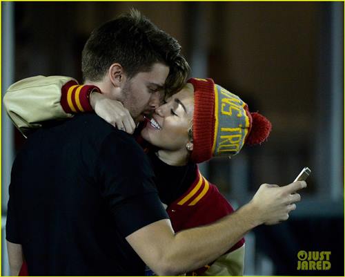 Miley Cyrus & Patrick Schwarzenegger