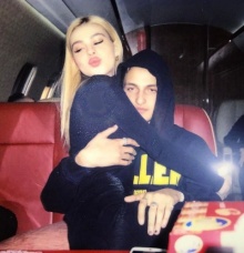  Anwar Hadid กำลังเดท Nicola Peltz ยืนยันข่าวลือผ่านรูปคู่ไอจี