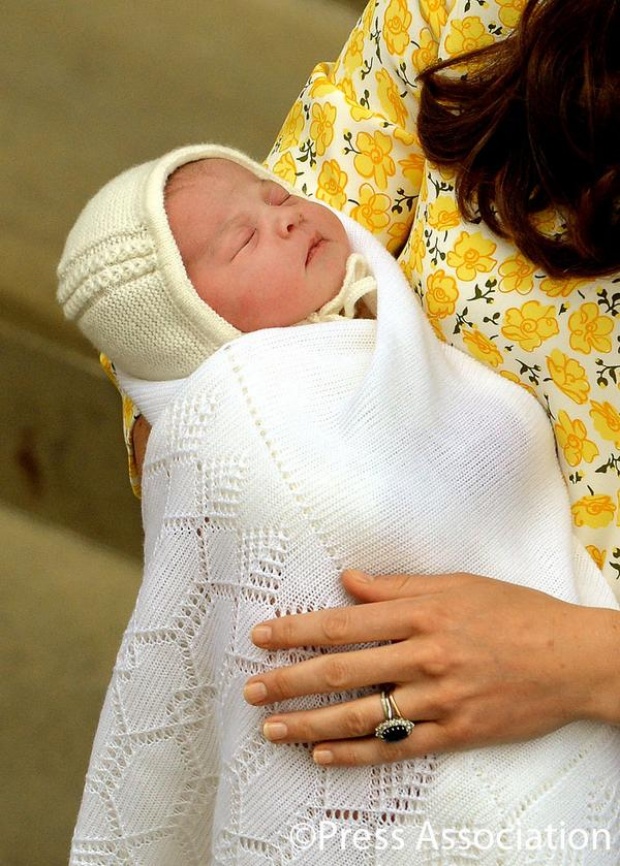 เผยโฉมพระพักตร์แล้ว! พระธิดารัชทายาทเจ้าหญิงเคท-เจ้าชายวิลเลียม