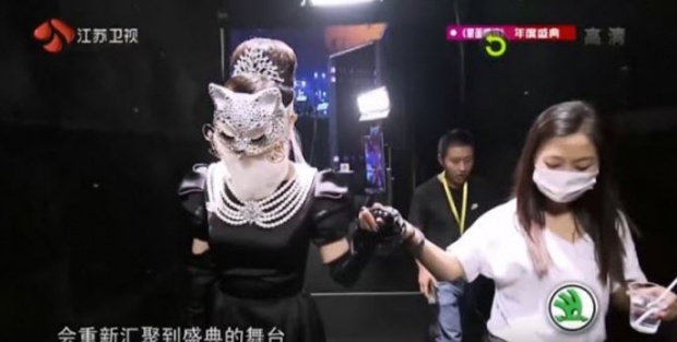 สู้ไทยได้รึป่าว? เปิดภาพหน้ากาก “The Mask Singer” ของต่างประเทศ บอกเลยไม่ธรรมดาจนต้องทึ่ง!! (มีคลิป)