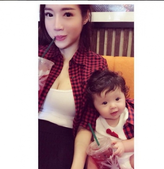 ภาพคู่ แม่-ลูกนางฟ้า ‘เอลลี่ ทราน ฮา’ กับลูกสาวสุดน่ารัก