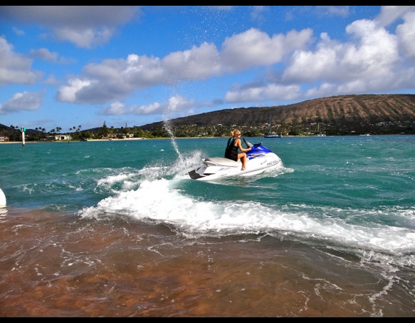 "ปารีส ฮิลตัน" in Hawaii