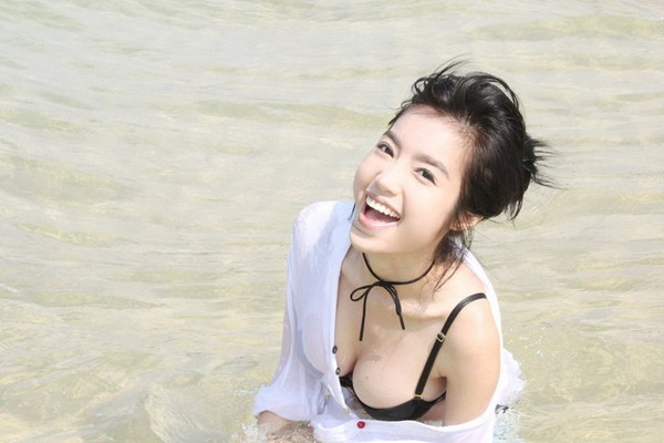 Elly Tran Ha