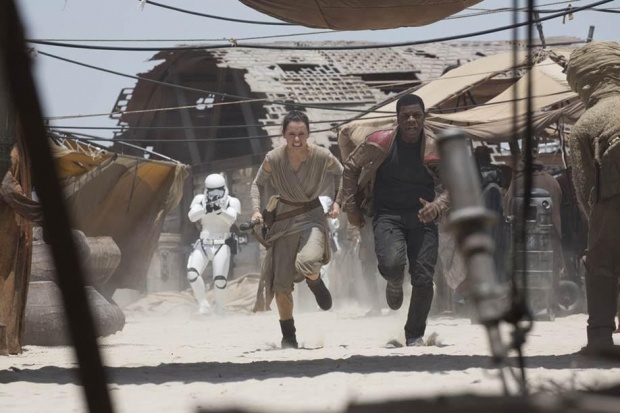 มาแล้ว!! เอาใจคอหนัง STAR WARS : THE FORCE AWAKENS