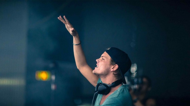 Avicii ดีเจชื่อดังชาวสวีเดน เสียชีวิตแล้ว