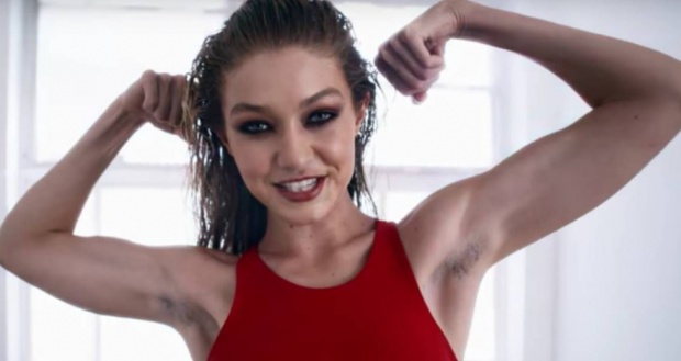 ขยี้ตาแรง!! Gigi Hadid ถ่ายแบบชุดออกกำลังกาย แต่คนโฟกัสสิ่งนี้?