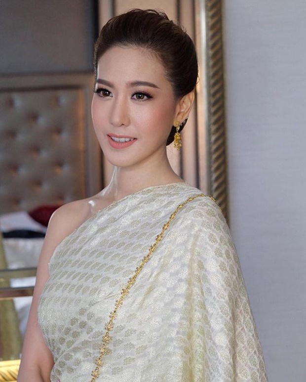 บุกส่องแก๊งเพื่อนเจ้าสาว เนย โชติกา ประชันความงามสวยอย่างไทย 