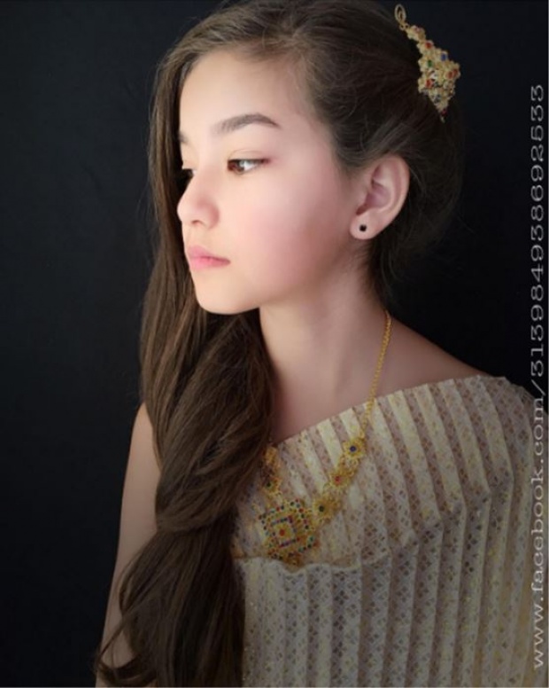 เคยเห็นยัง? น้องนาทัชชา ในชุดไทย บอกเลยสวยเลอค่ามากจริงๆ! 