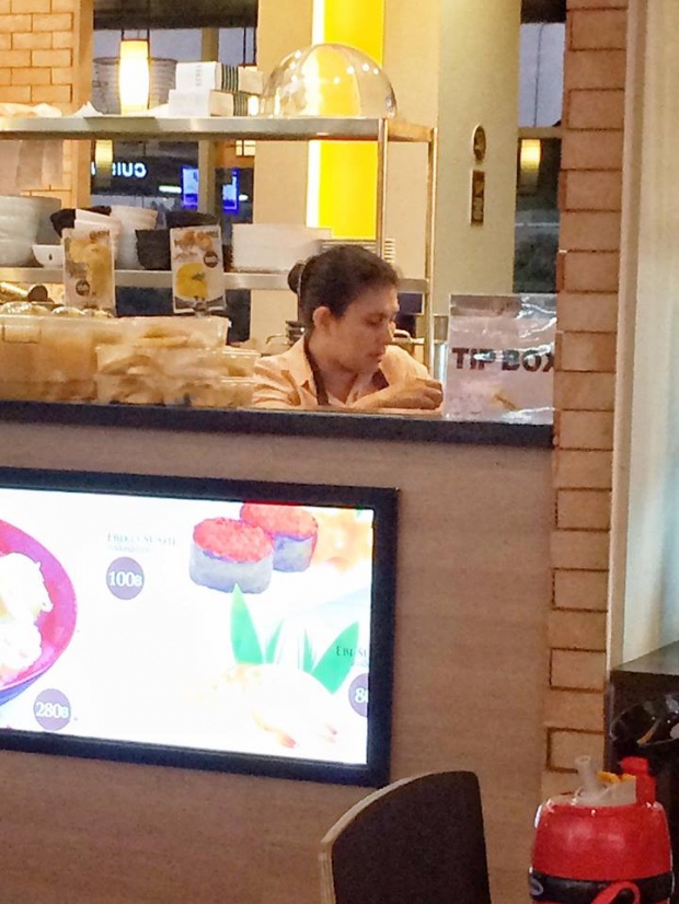 ชาวเน็ตแห่ชม!! “แม่น้ำตาล” มิสยูนิเวิร์สไทยแลนด์ 2016 ทำงานในร้านอาหาร !!! 