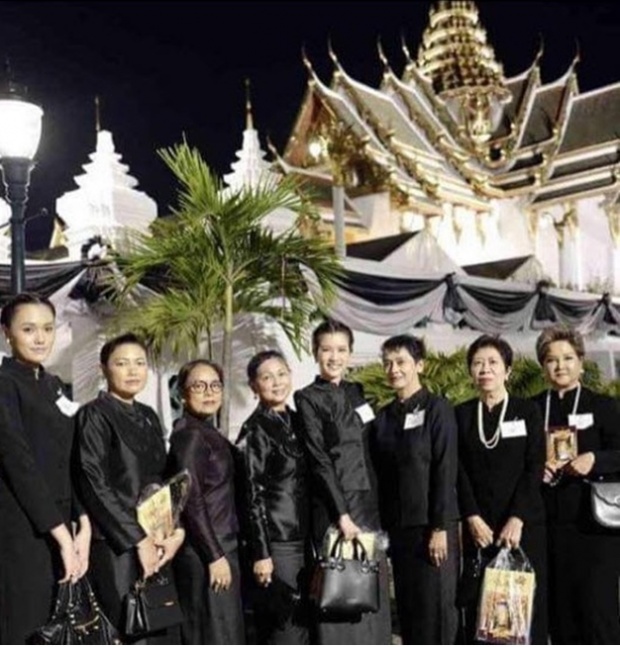  ไบรท์ พิชญทัฬห์ โพสต์ซึ้ง หลังเข้าถวายบังคมพระบรมศพ