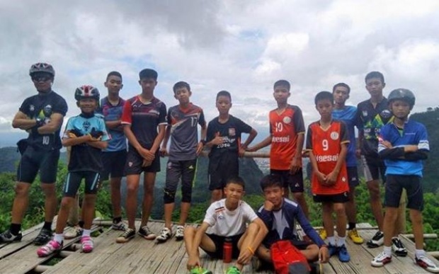 คนไทยไม่ทิ้งกัน!! “หนุ่ม ศรราม” ส่งกำลังใจถึง 13 ชีวิต ทีมหมูป่าอะคาเดมี่ ที่ติดถ้ำหลวง